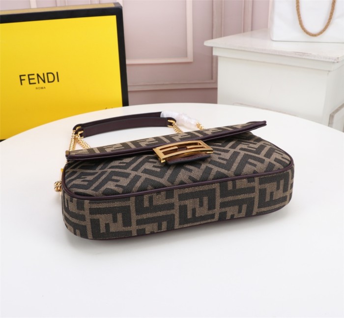 Fendi010JQE081