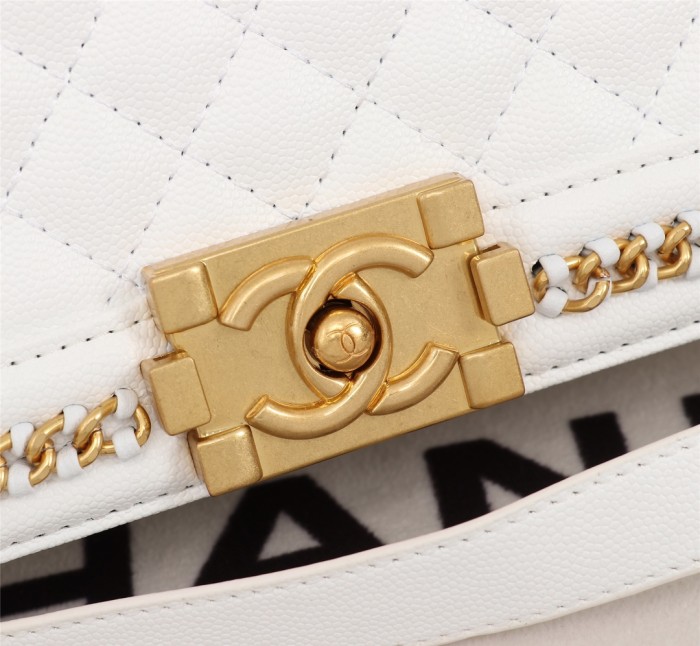 chanel8003PYD062