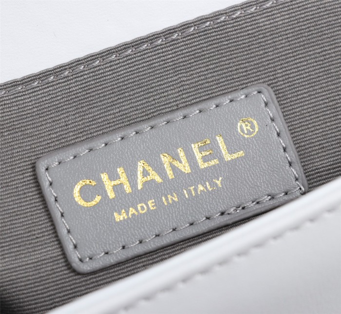 chanel8049PYD082
