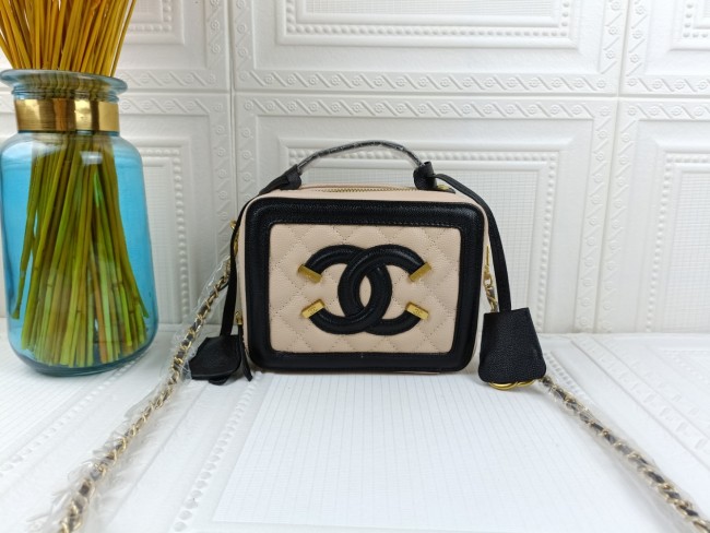 chanel229smallPYD002