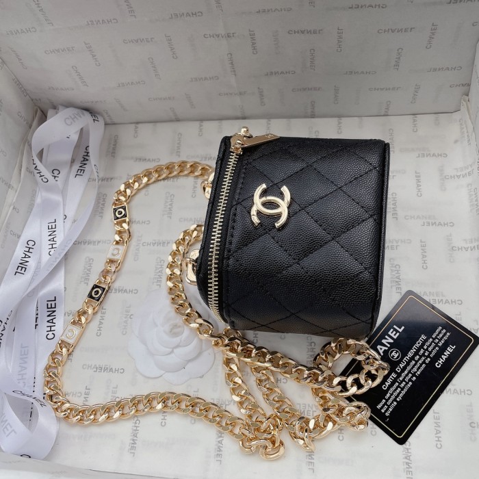 chanel1037PYD561