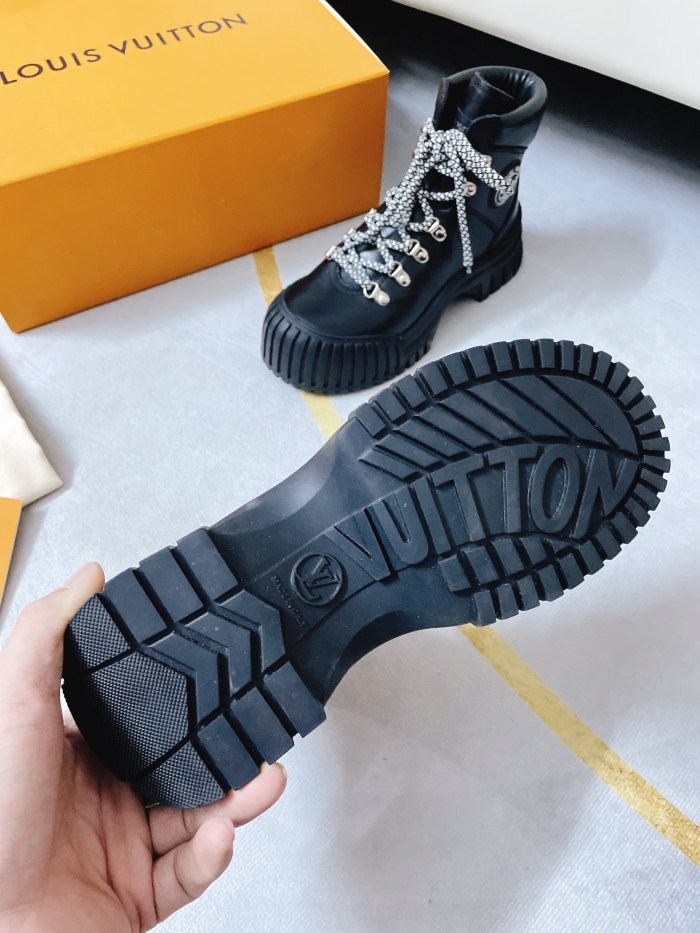 Louis Vuitton shoes RUBY FLAT RANGER LV009