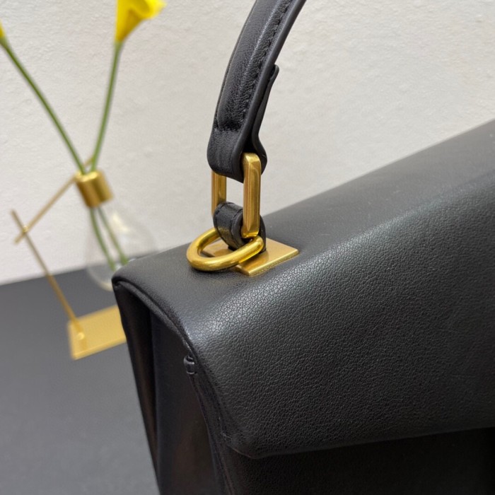 VALENTINO SMALL ONE STUD HANDBAG IN NAPPA LEATHER