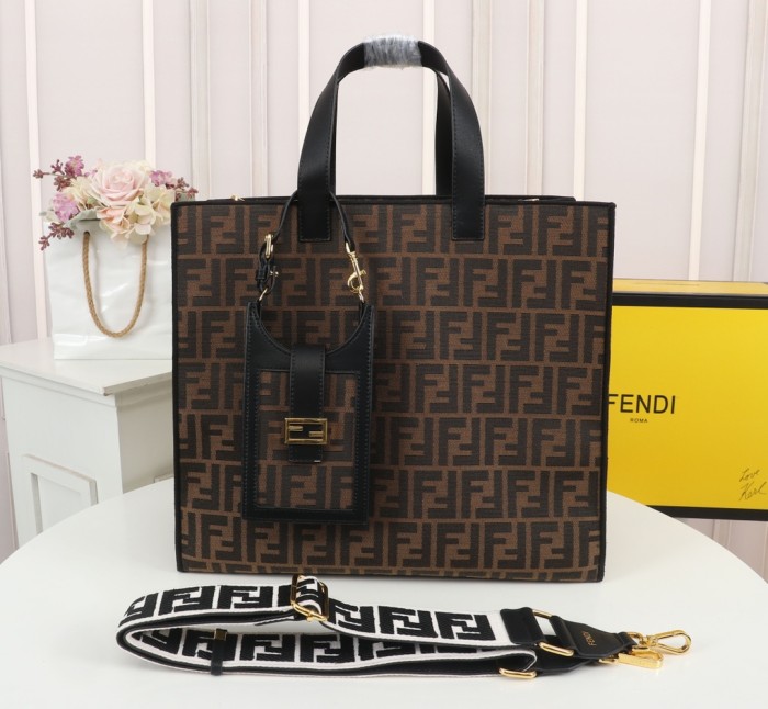 Fendi2015JQE052