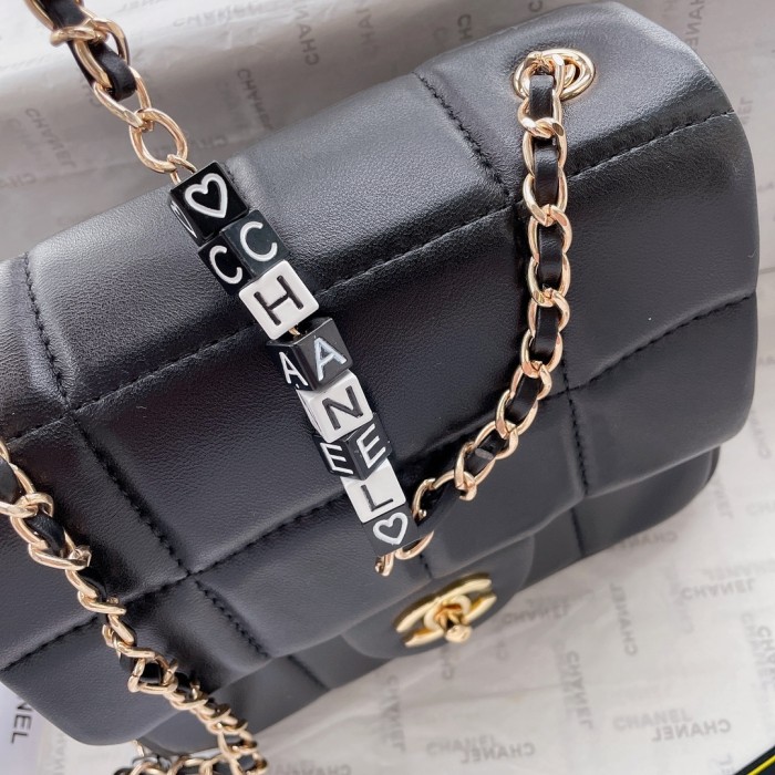chanel219PYD081