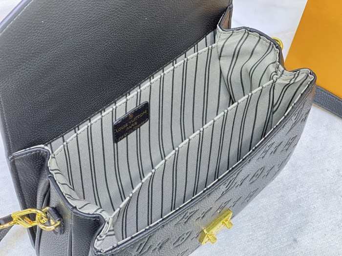 Louis Vuitton POCHETTE MÉTIS