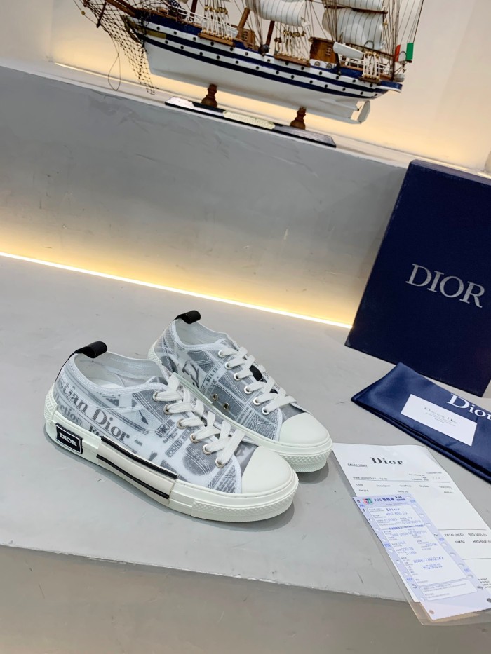 Dior&Kaws帆布鞋072