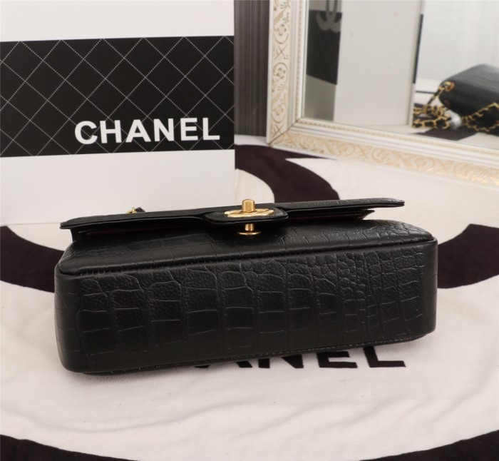 chanel1112PYD042 Crocodile pattern