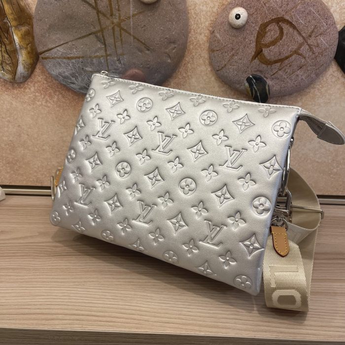 Louis Vuitton COUSSIN PM