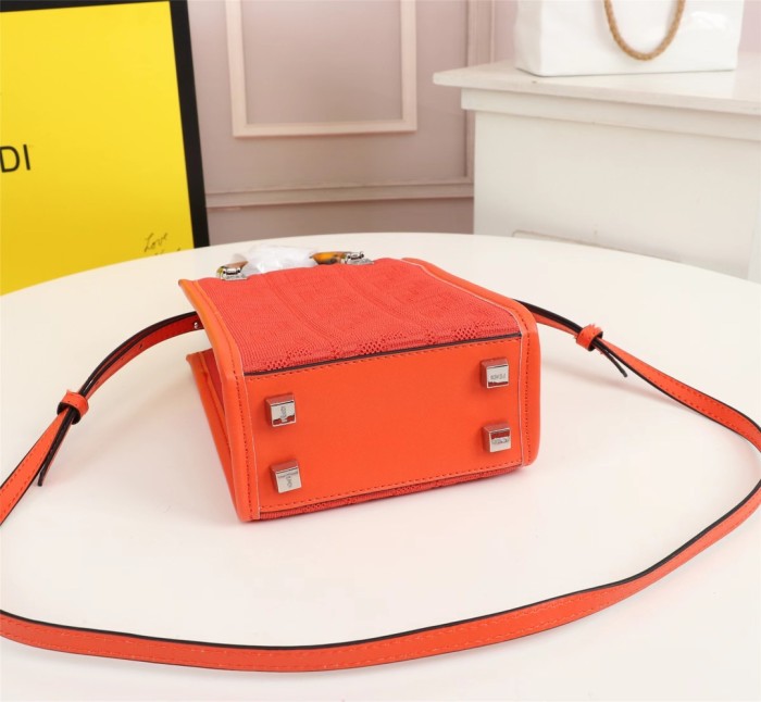 Fendi8628JQE551