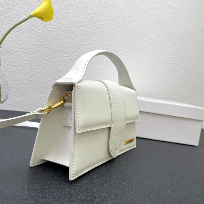 JACQUEMUS JA005 22PJ581