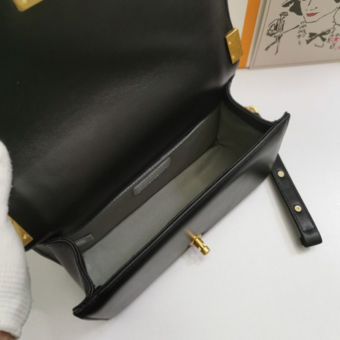 chanel6708PYD042