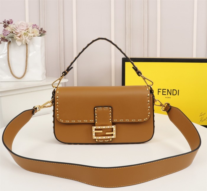 Fendi80012JQE022