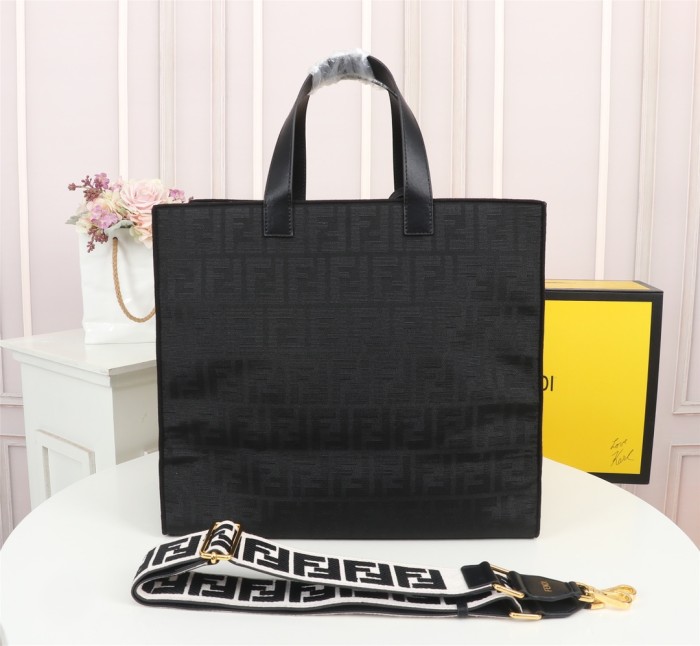 Fendi2015JQE052