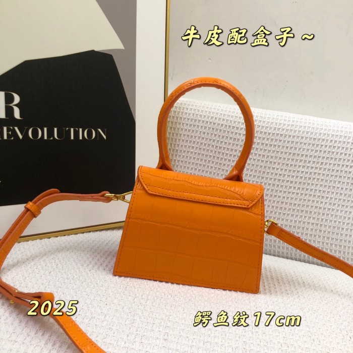 JACQUEMUS2025 22PJ541