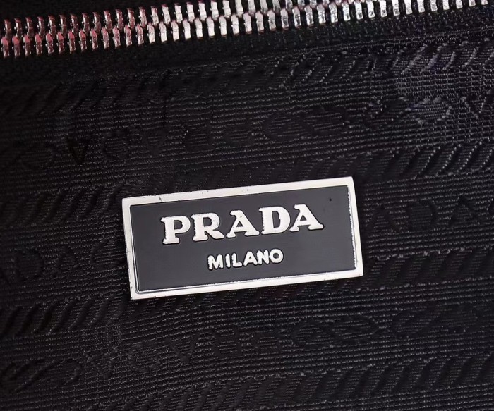 Prada001MQ051