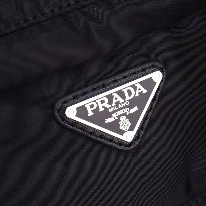 Prada025HMF071