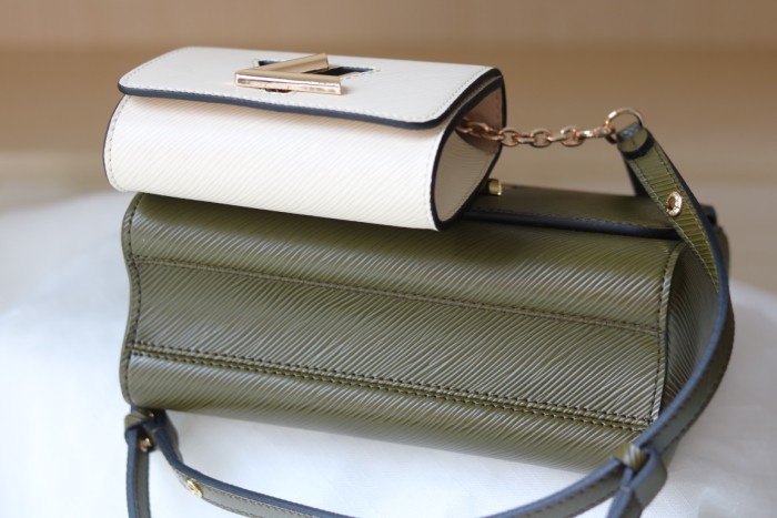 Louis Vuitton TWIST MM