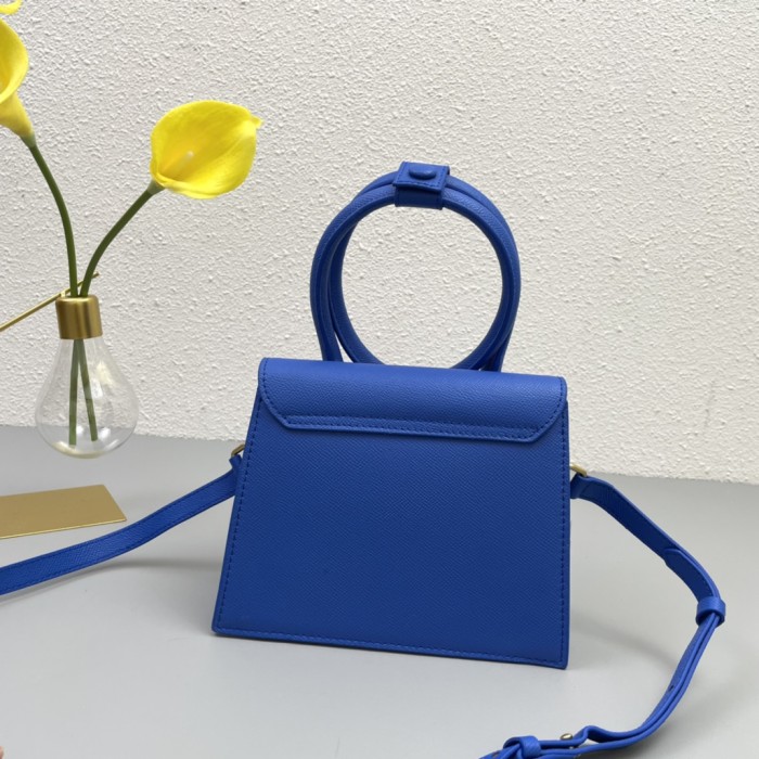 JACQUEMUS 2023 22PJ551