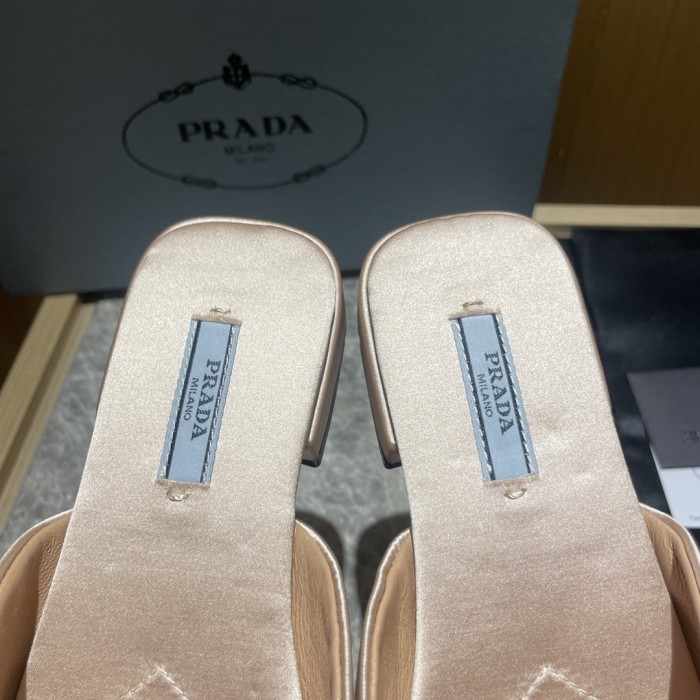 Prada shoes flat bottom 1.5CM sandal 005