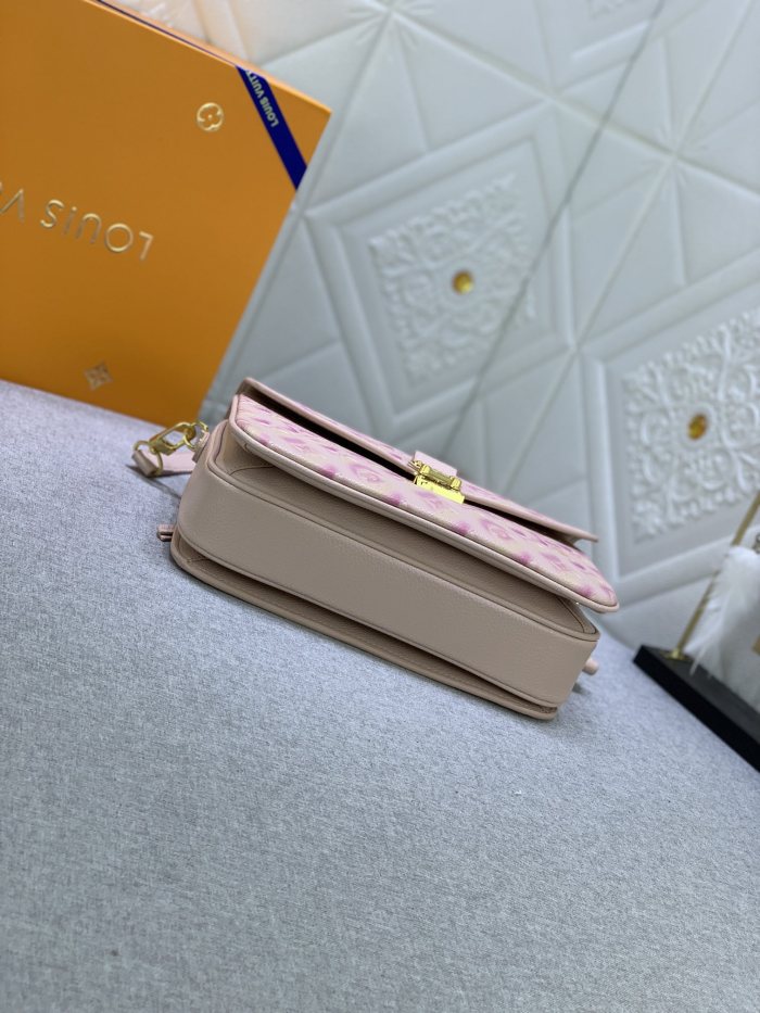 Louis Vuitton POCHETTE MÉTIS