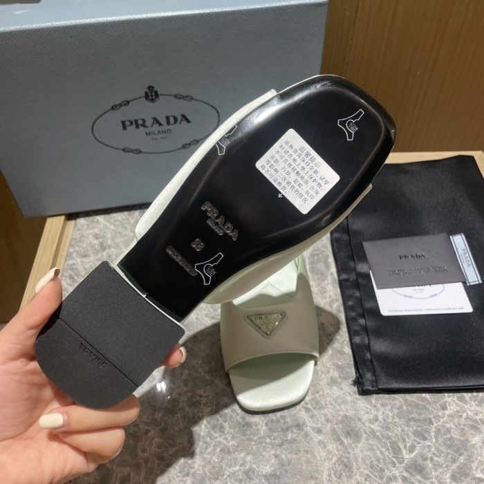 Prada shoes flat bottom 1.5CM sandal 005