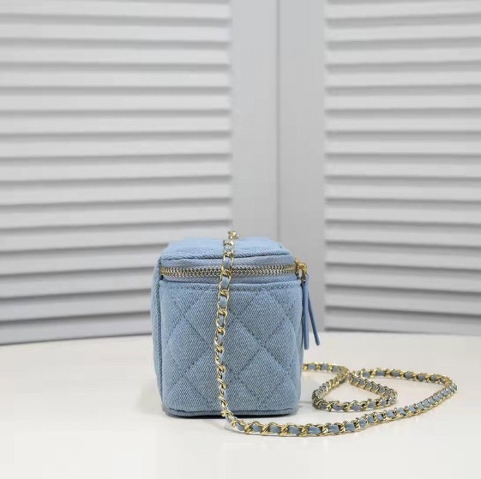 chanel8105PYD051