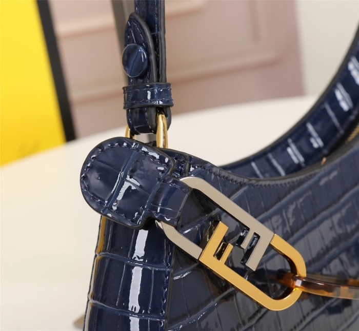 Fendi6875JQE061