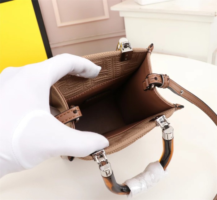 Fendi8628JQE551