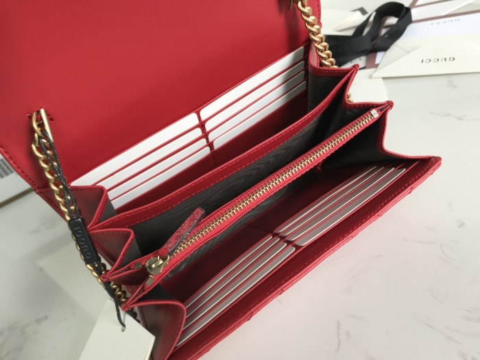 Gucci474575smile071