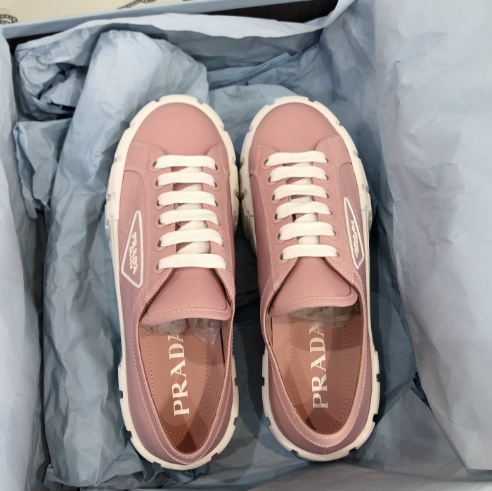 Prada casual shoes PD001