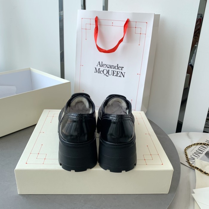 Alexander MCQueen shoes Low-top fluff inside 001