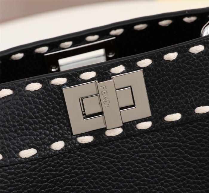 Fendi1120JQE042