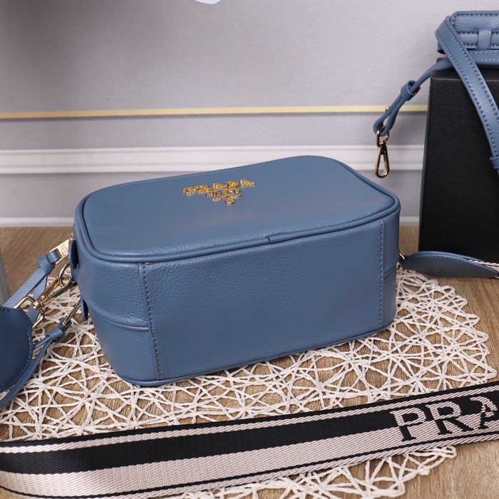 Prada0838 22PJ061