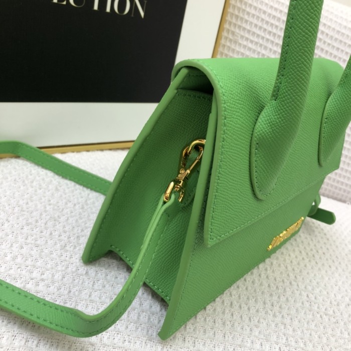 JACQUEMUS 2022 22PJ051