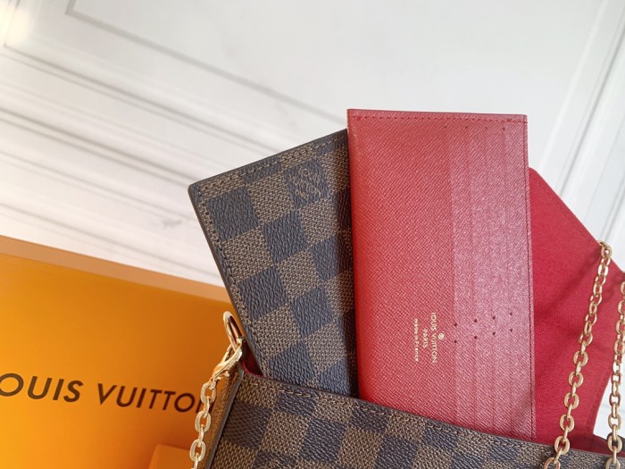 Louis Vuitton FÉLICIE POCHETTE