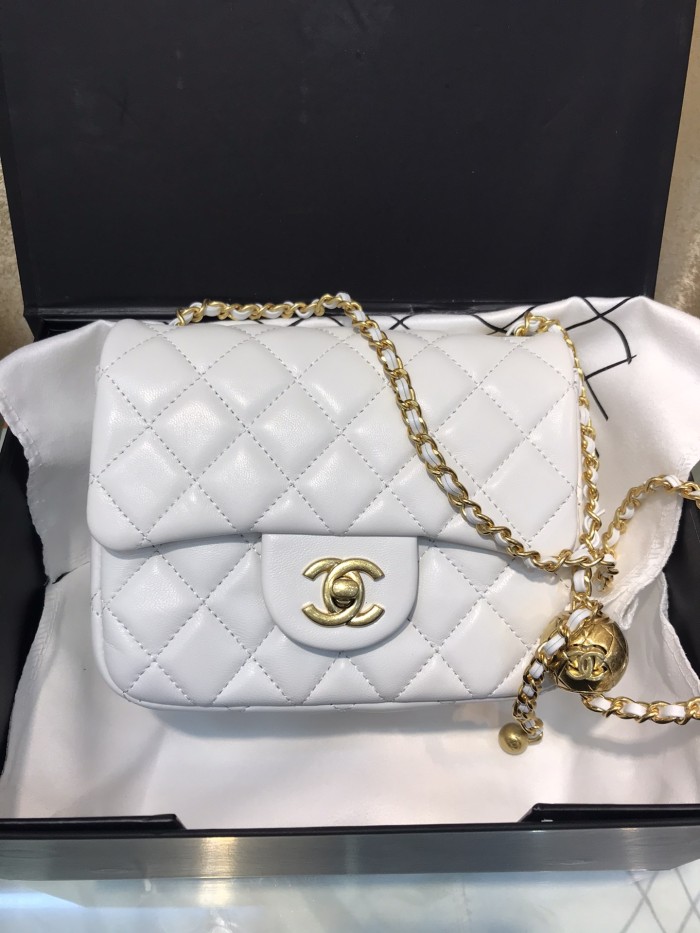 Chanel 17CM 2048