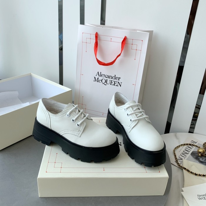 Alexander MCQueen shoes Low-top fluff inside 001