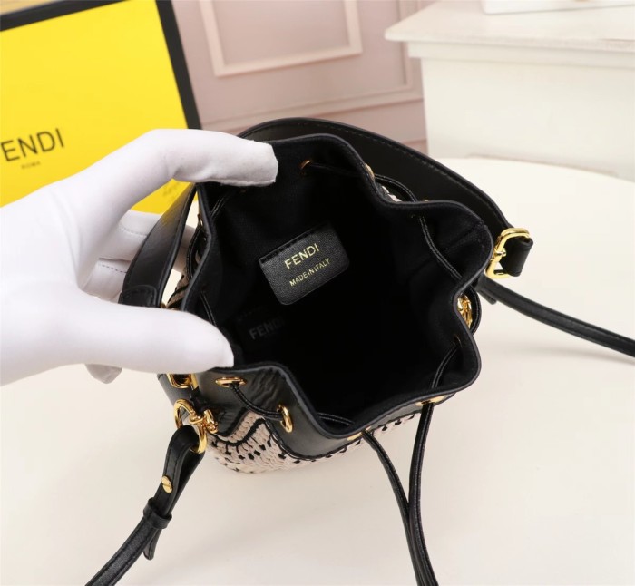 Fendi8801JQE051