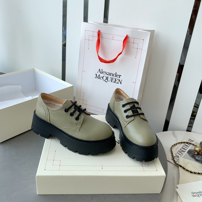 Alexander MCQueen shoes Low-top fluff inside 001