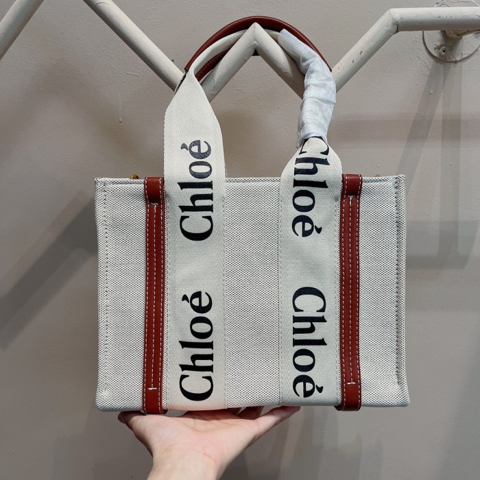 Chloe001LM59