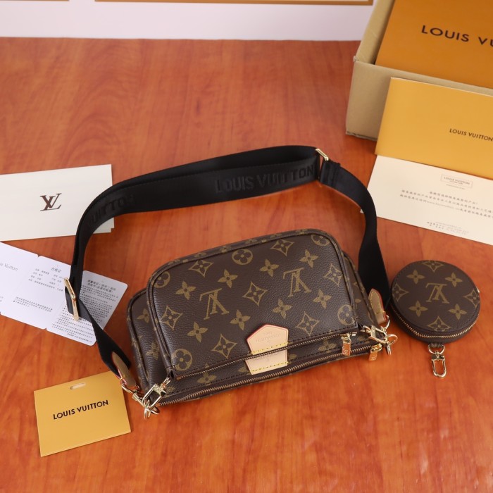 Louis Vuitton MULTI POCHETTE ACCESSOIRES