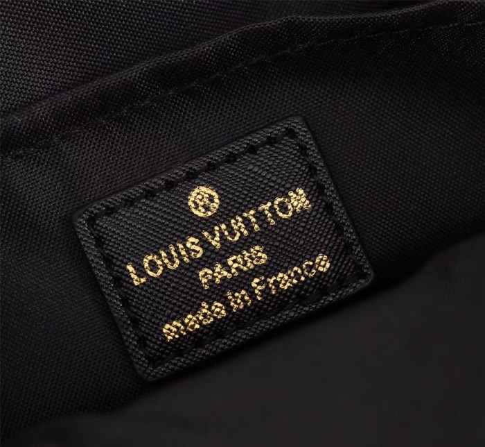 LV30233CS061