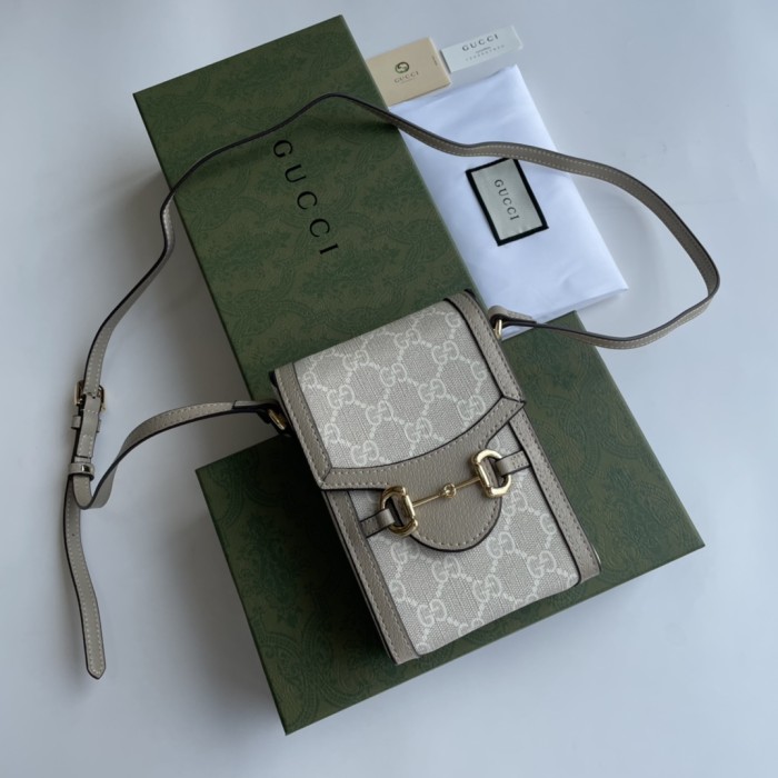Gucci625615LM011