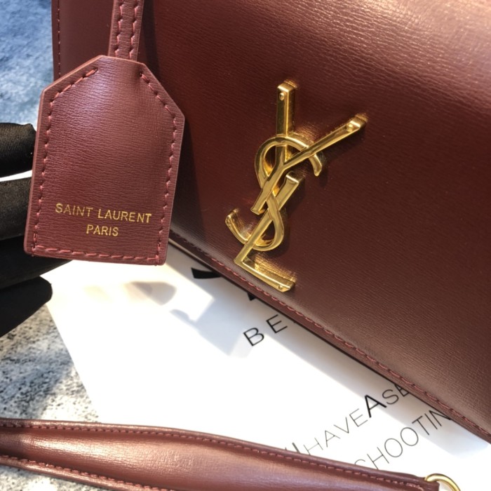 YSL SUNSET MEDIUM CHAIN BAG IN SMOOTH LEATHER