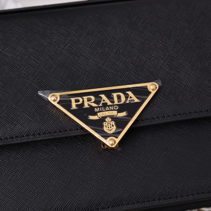 Prada0839 22PJ061