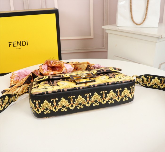 FendiF0650JQE082