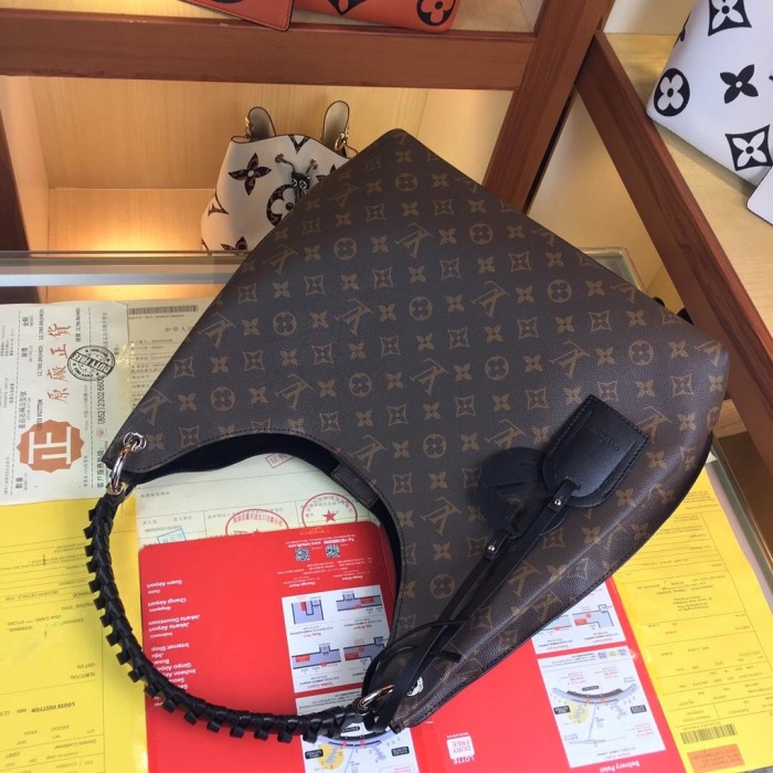 Louis Vuitton CARMEL