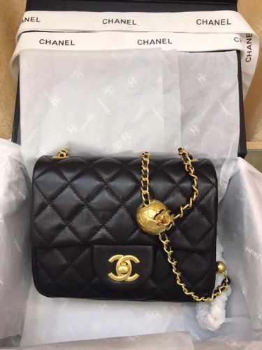 Chanel 17CM 2048