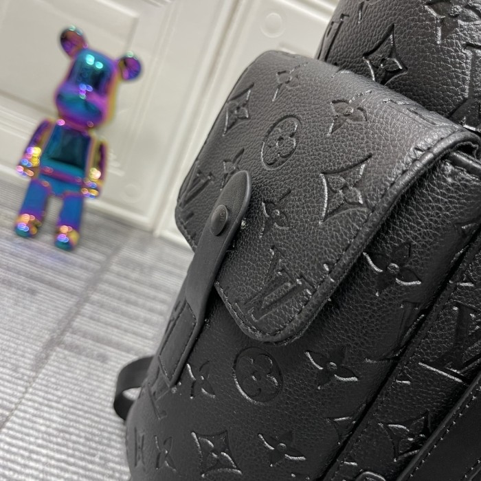 Louis Vuitton CHRISTOPHER MM